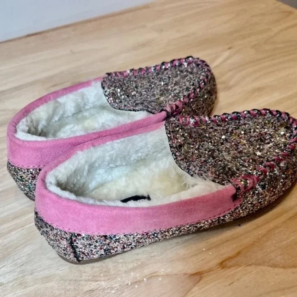 🥿 Land's End Kids' Moccasin Slippers – Size 12 – Excellent Condition! - Picture 9 of 11